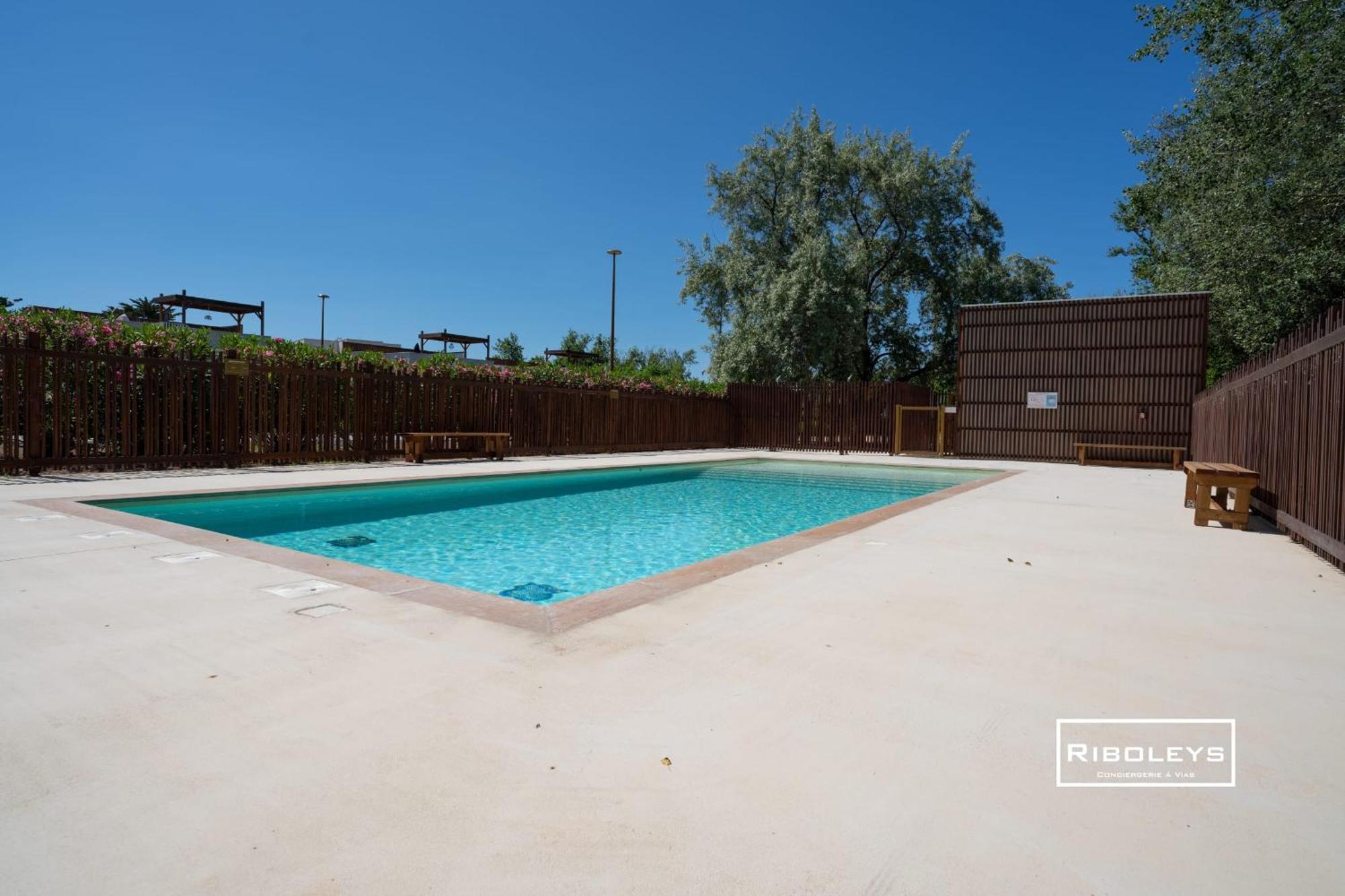 Villa T3 Climatisee En Residence Avec Piscine Vias Eksteriør bilde
